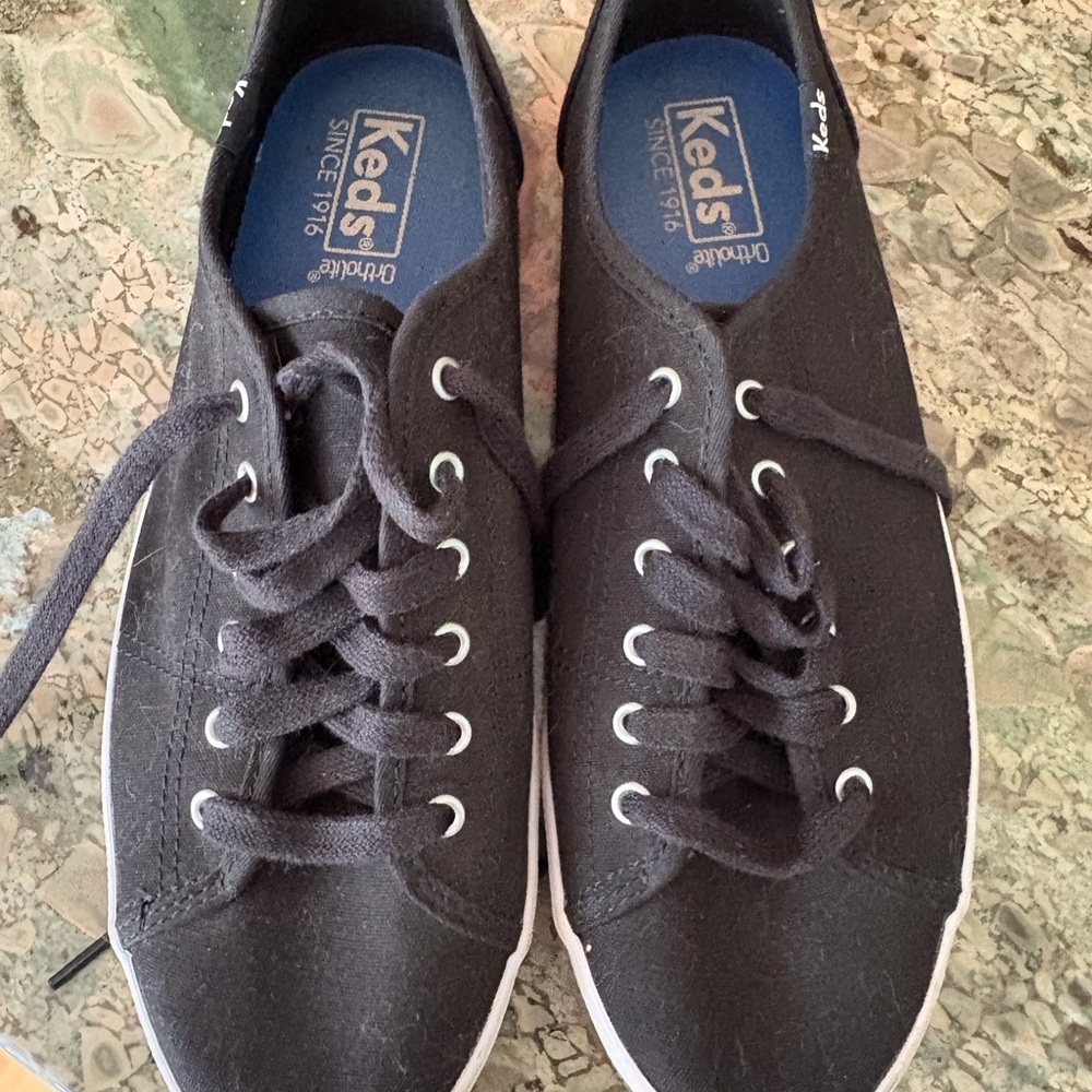 Keds Women's Black Kickstart Canvas Lace Up.